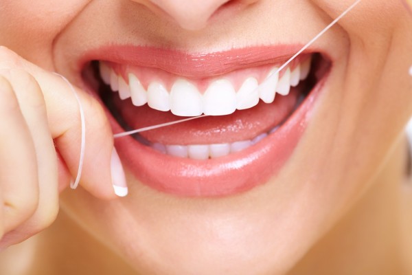 Comment prendre soin de ses dents naturellement ?